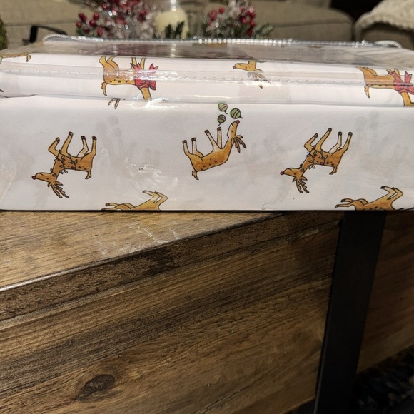 NWT Rae Dunn Queen Bedding Sheet Set Christmas Seasonal Holiday Festive Reindeer - Picture 9 of 9